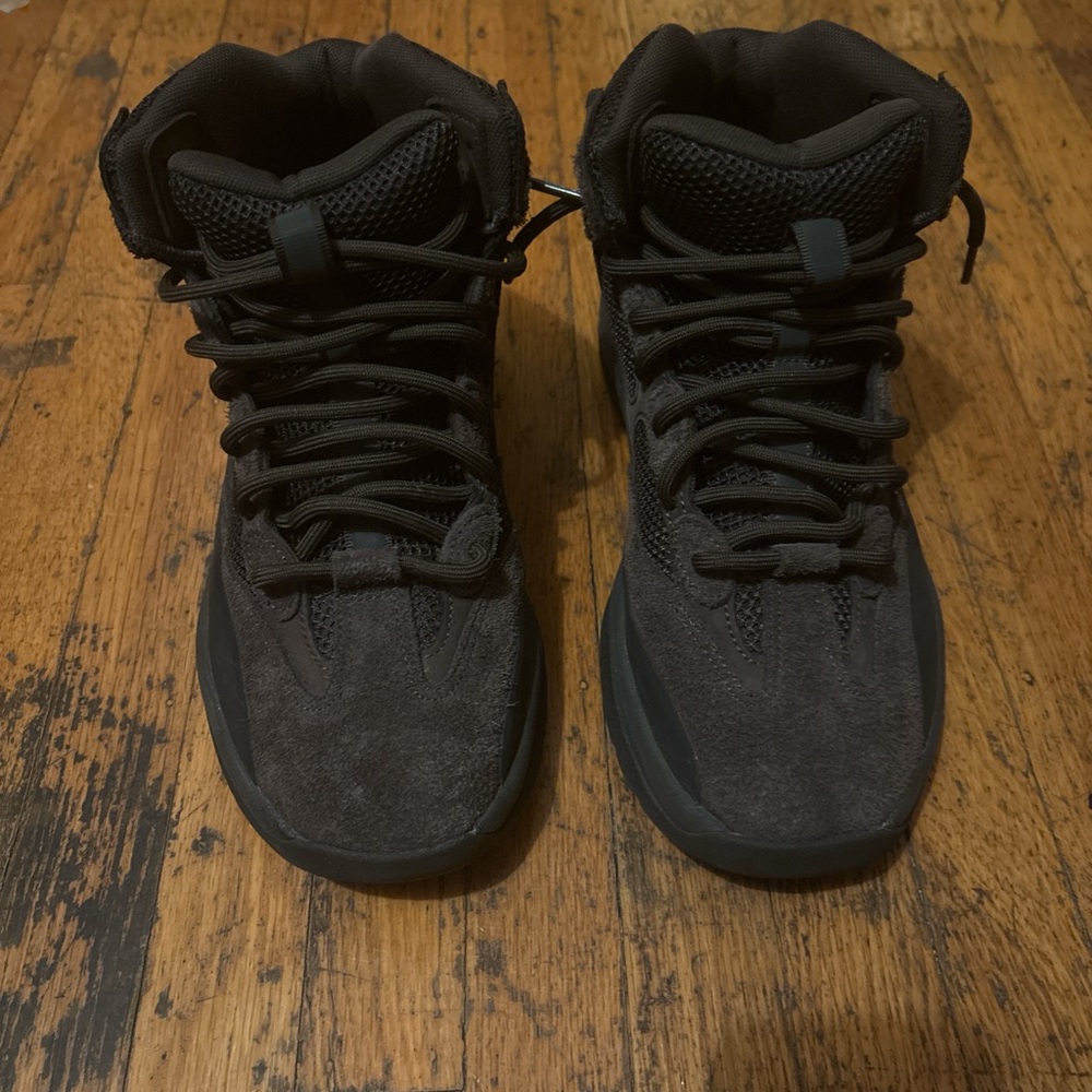 Yeezy Men's Black High-Top Suede and Mesh Boots